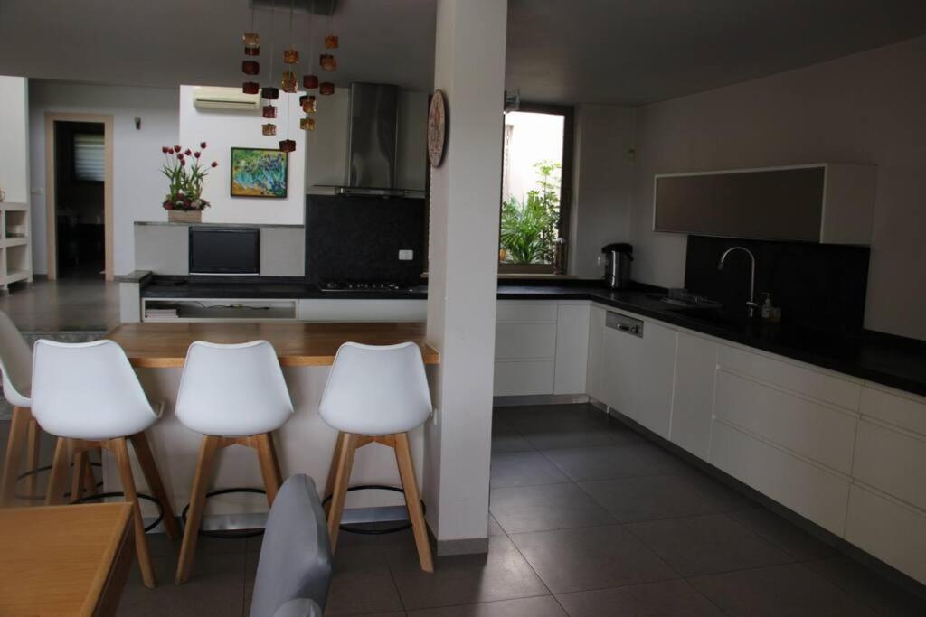 קשת בענן Villa Modi'in Eksteriør billede